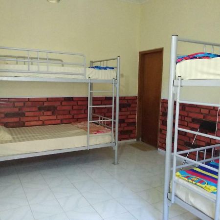 Szabrian Hostel Denpasar Eksteriør billede