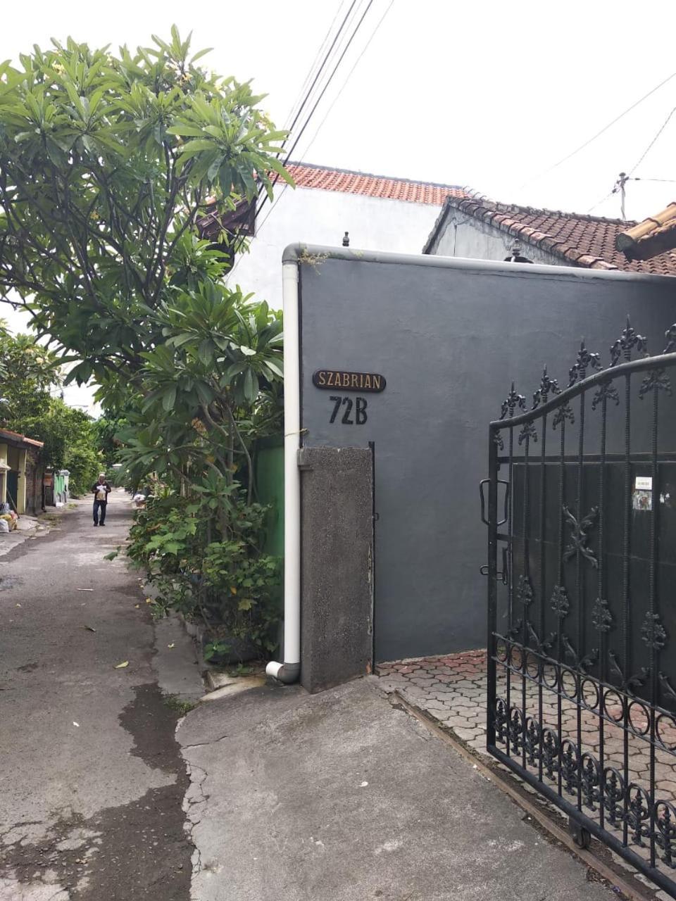 Szabrian Hostel Denpasar Eksteriør billede