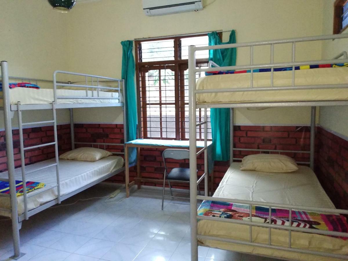Szabrian Hostel Denpasar Eksteriør billede