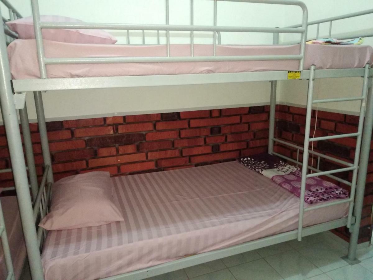 Szabrian Hostel Denpasar Eksteriør billede